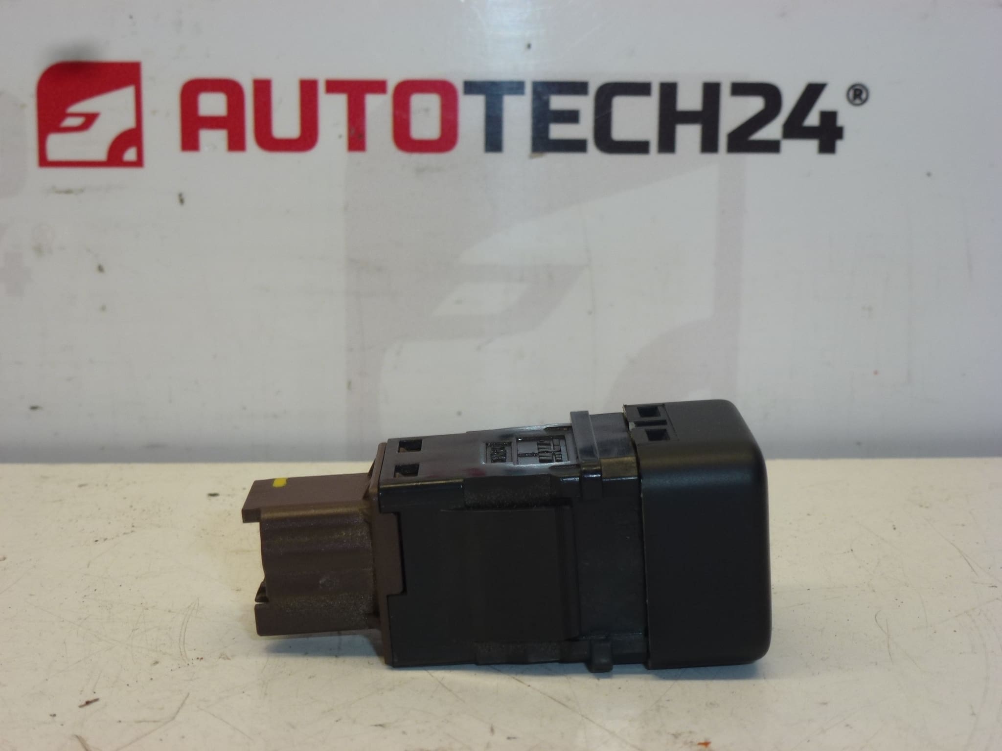 Airbagschakelaar Citroën/Peugeot 96373645ZD 96373645ZL 8216F2 - Afbeelding 2