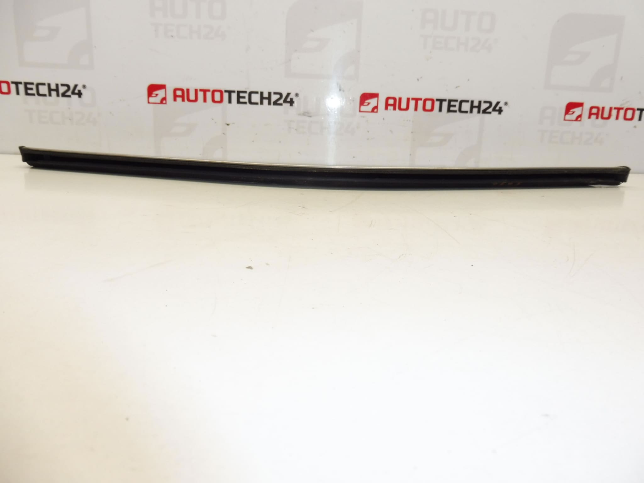 Chroomlijst Voor Rechte Voorste Spatbord Citroën C4 Picasso 7841W2 - Afbeelding 2