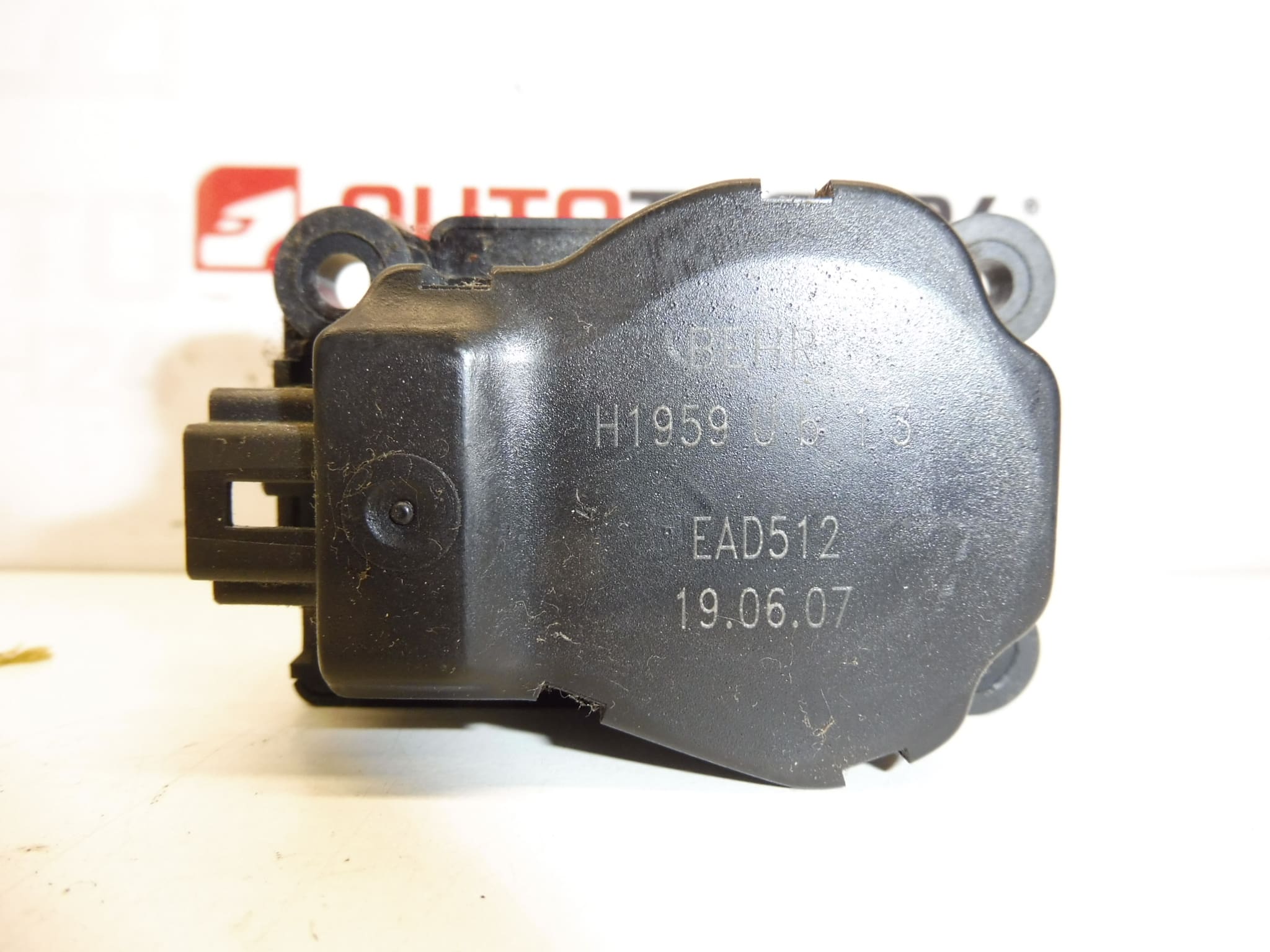 Verwarmingsservomotor BEHR H1959UB13 voor Citroën/Peugeot EAD512 6447RZ - Afbeelding 2