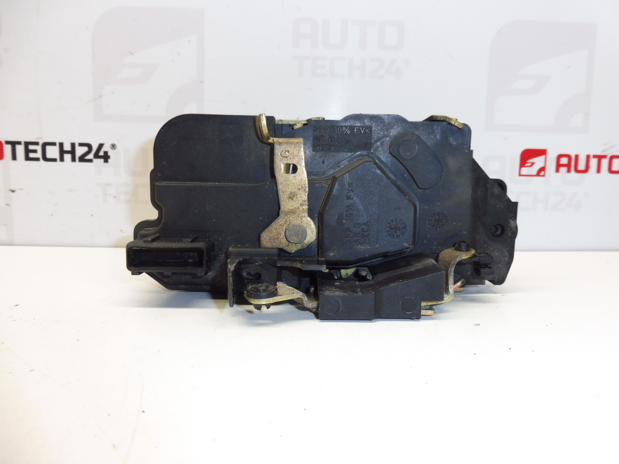 Deurslot links achter Peugeot 206 913771