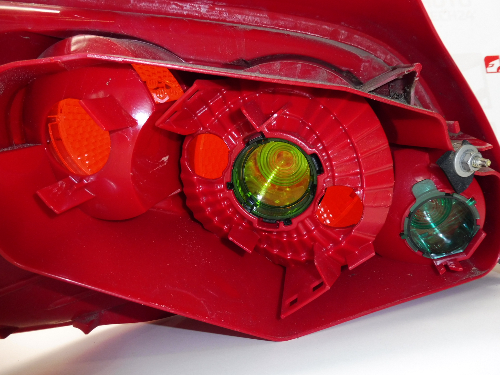 Rechter achterlicht Peugeot 307 557674 6351X0