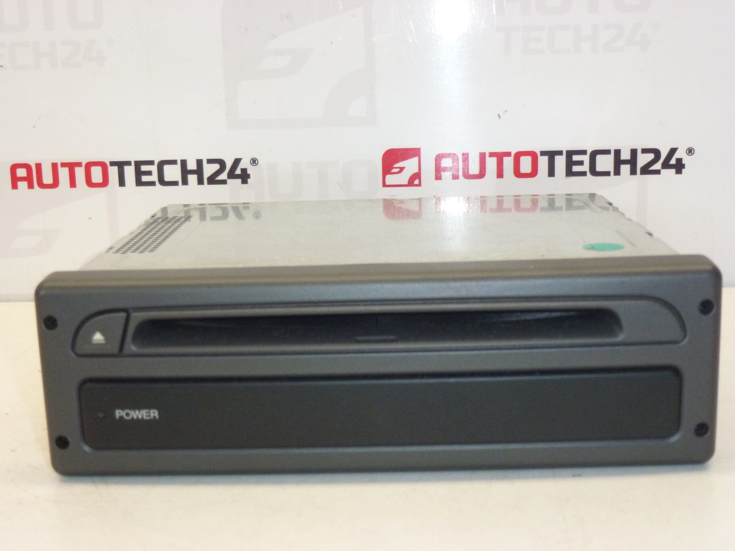 Citroën Peugeot navigatielezer 9644987380