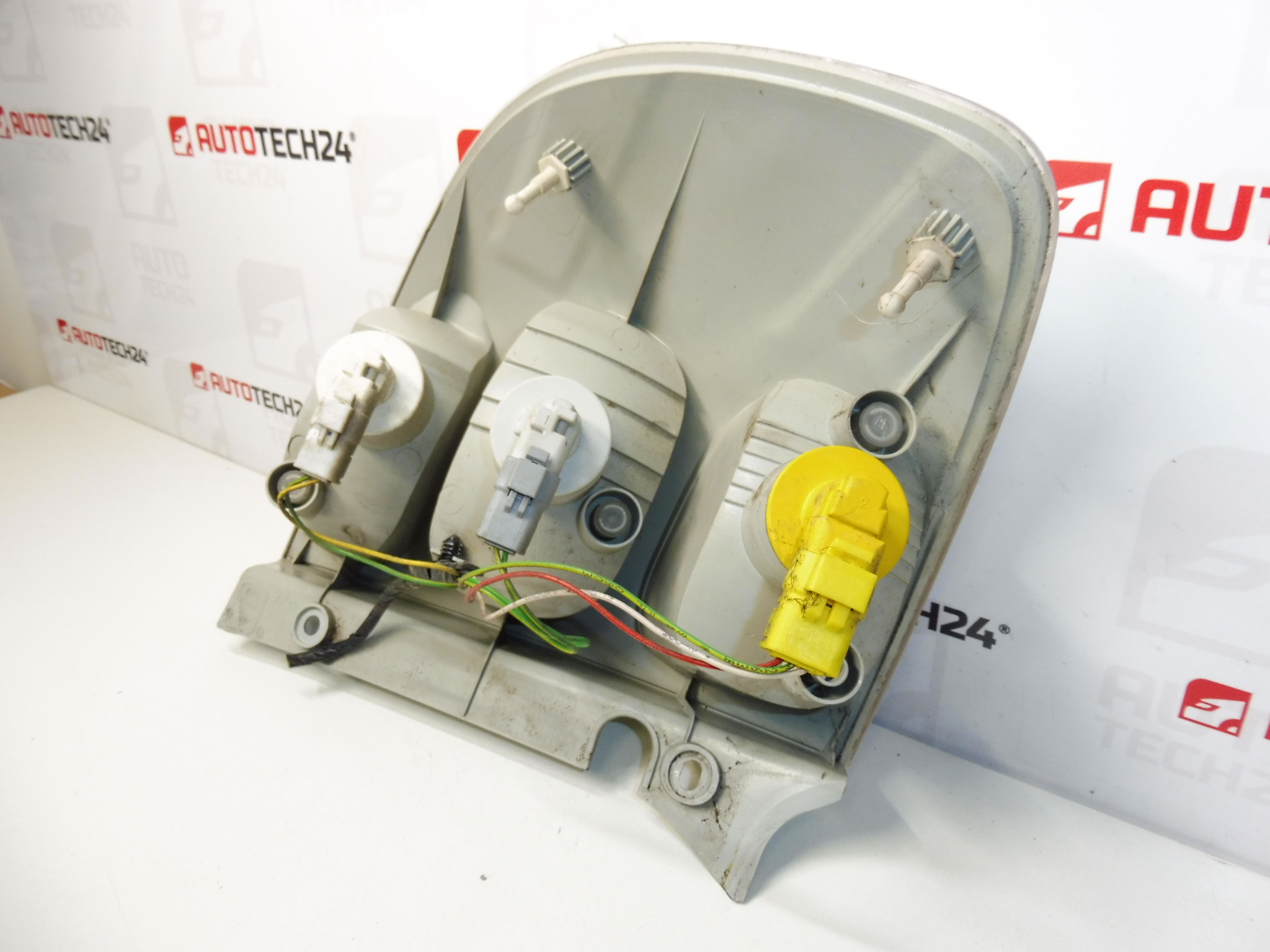Achterlicht rechts Citroën C3 PLURIEL 9641775180 6351R6