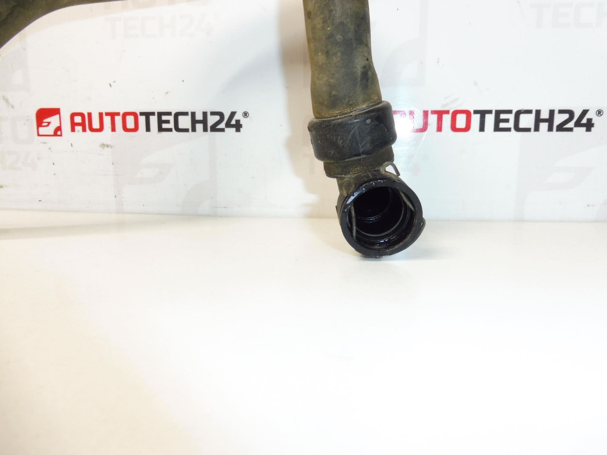 Waterslang Citroën Peugeot 2.2 HDI 646645