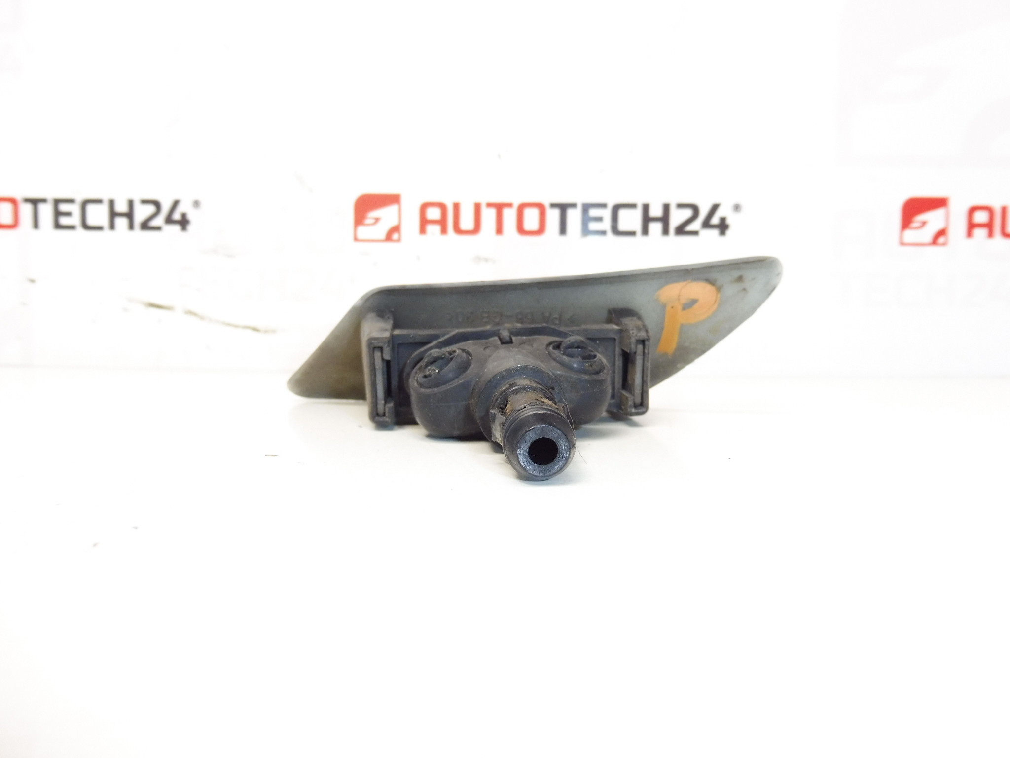 Peugeot 307 rechter koplampsproeier en dop 6438H3 6438H1