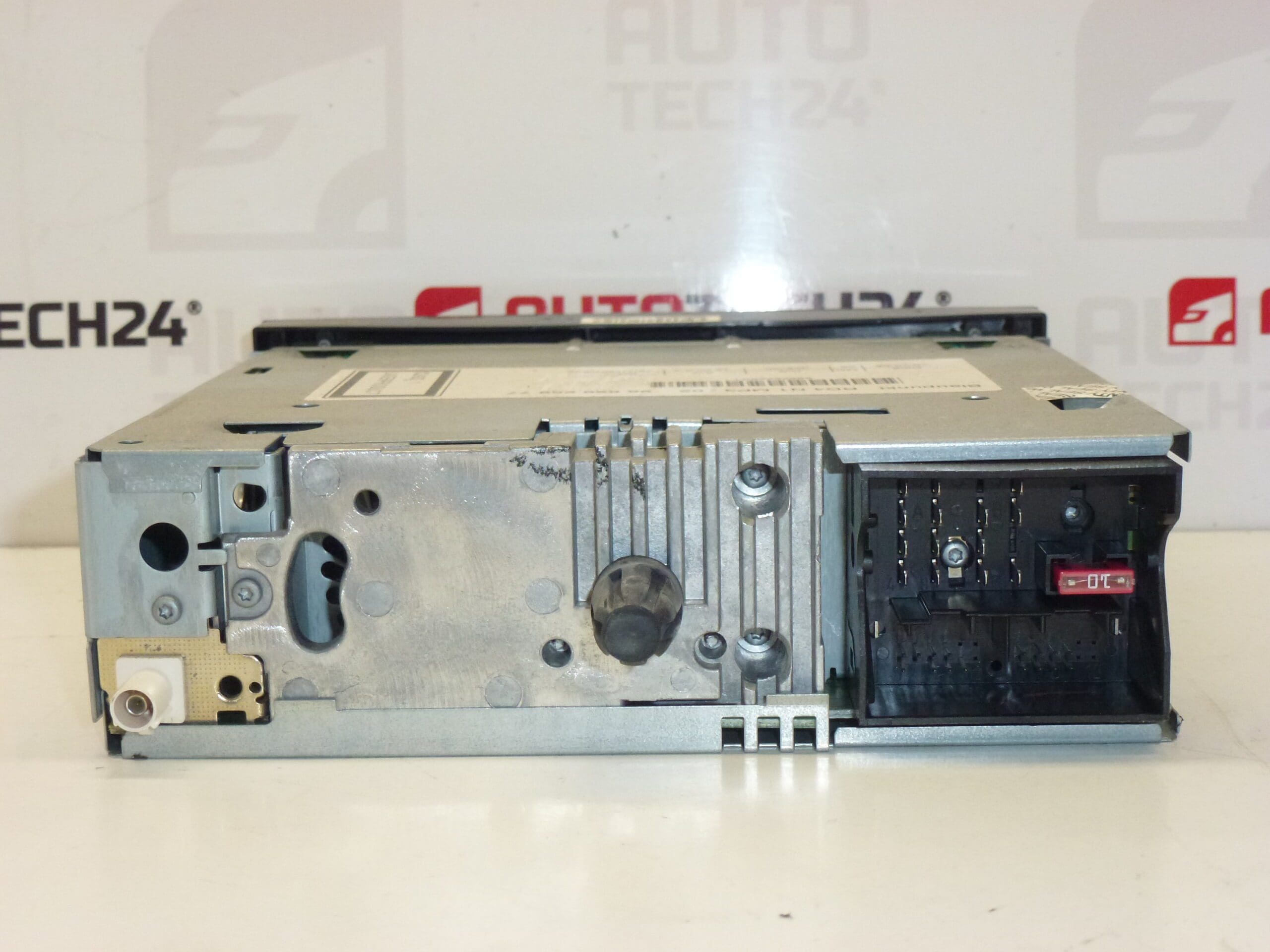 Autoradio met CD MP3 Citroën Peugeot 9662925977 6564CJ
