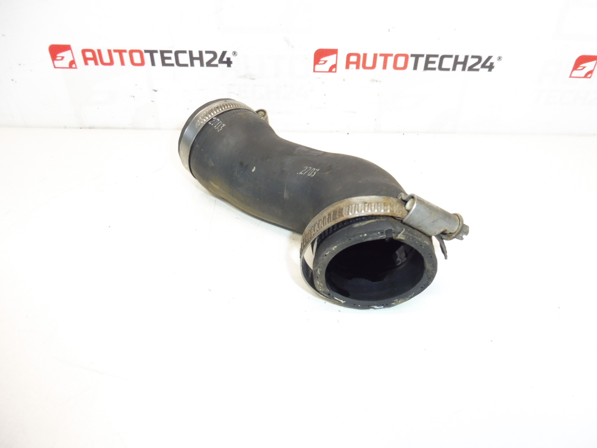 Luchtaansluiting 1.4HDI Citroën Peugeot 143415