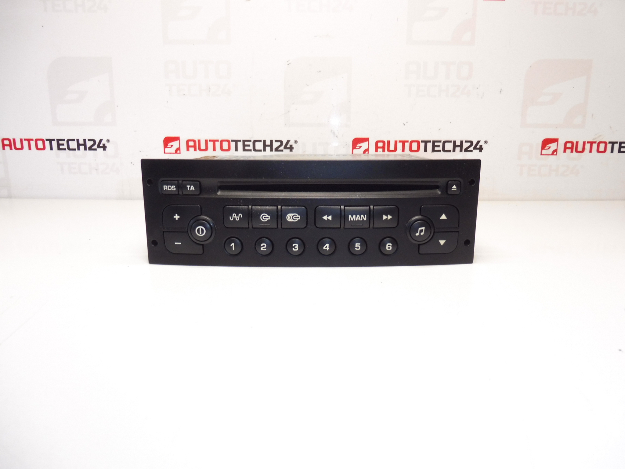 Autoradio met cd Citroën Peugeot 96599990XT00