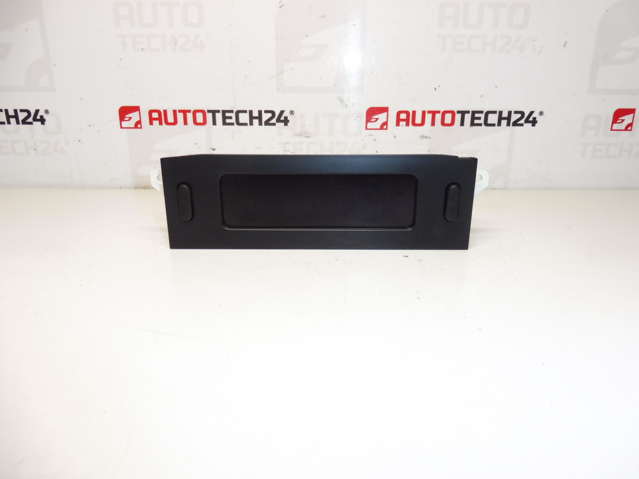 Radio- en computerdisplay Peugeot 1007 9648634177 6563XE