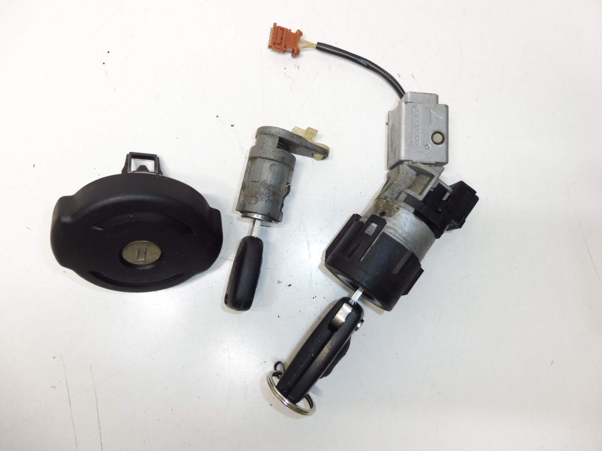 Slotenset 2 sleutels Peugeot 307 4162KF 4162KG