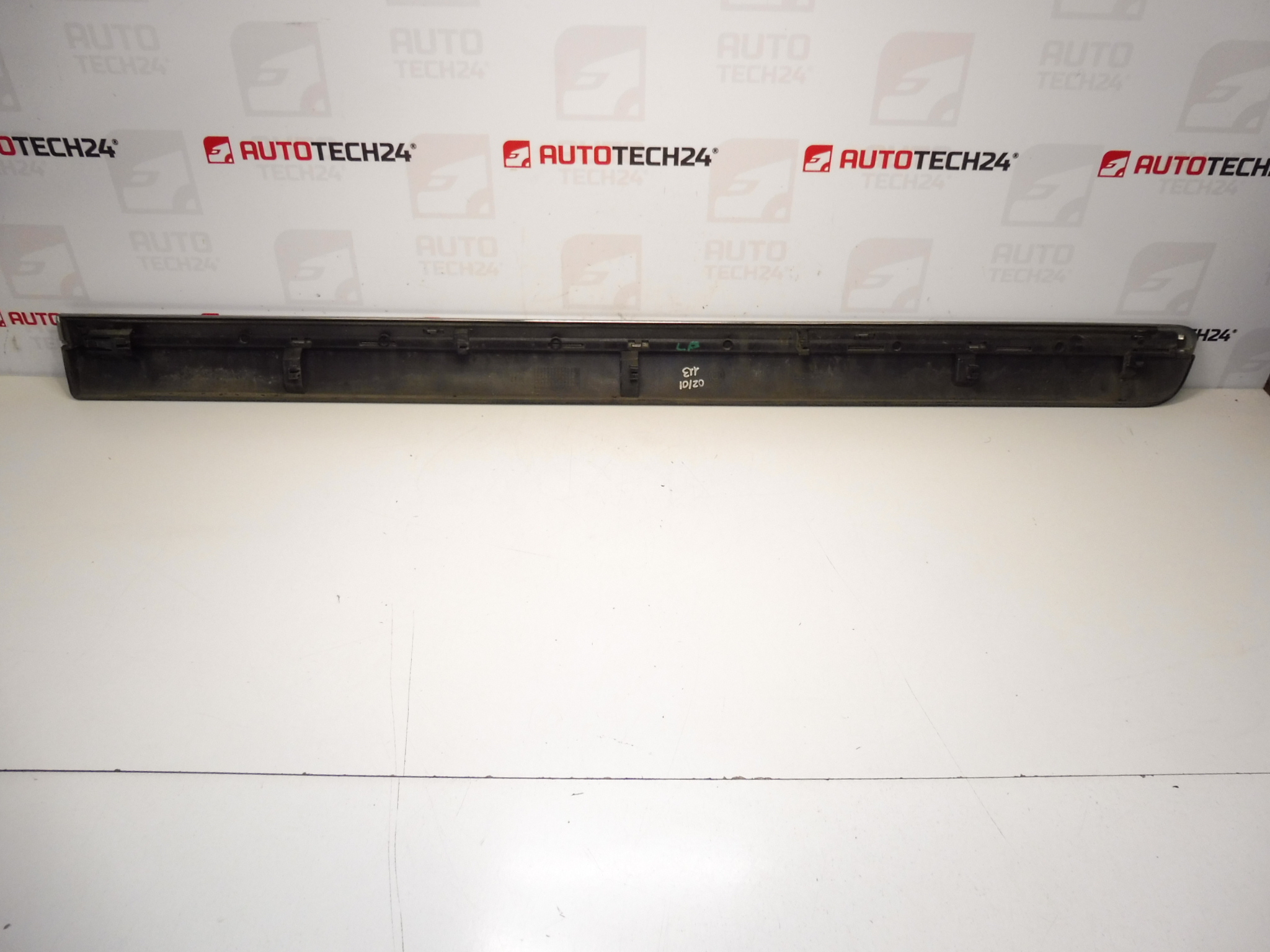 Deurlijst linksvoor Citroen C8 Peugeot 807 KTQ 1401028777 8545GH