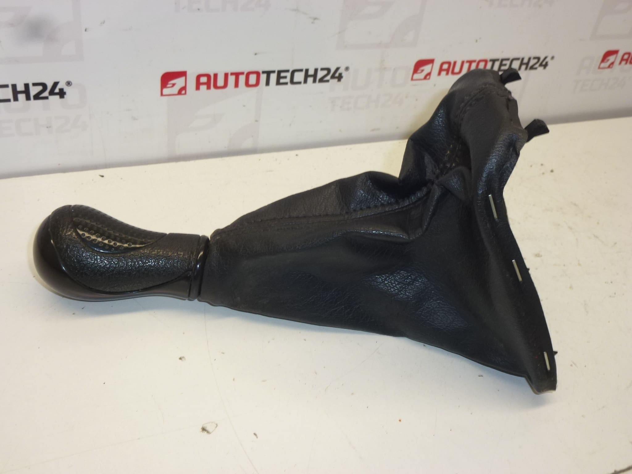 Schakelhendel met manchet Citroën Xsara 2403Y8 758917