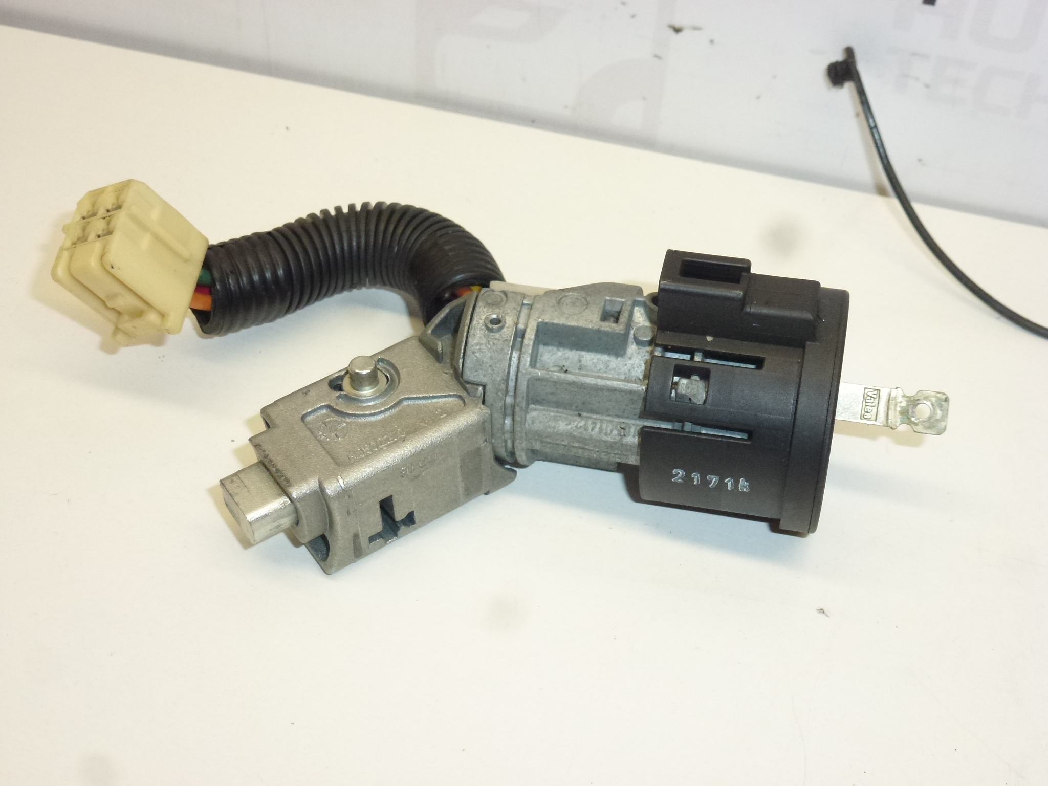 Set sloten en één plaatje Citroën C1 Peugeot 107 4162FH 1608745780