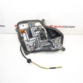Onderdeel van de linker linker lamp Peugeot 301 9674807780