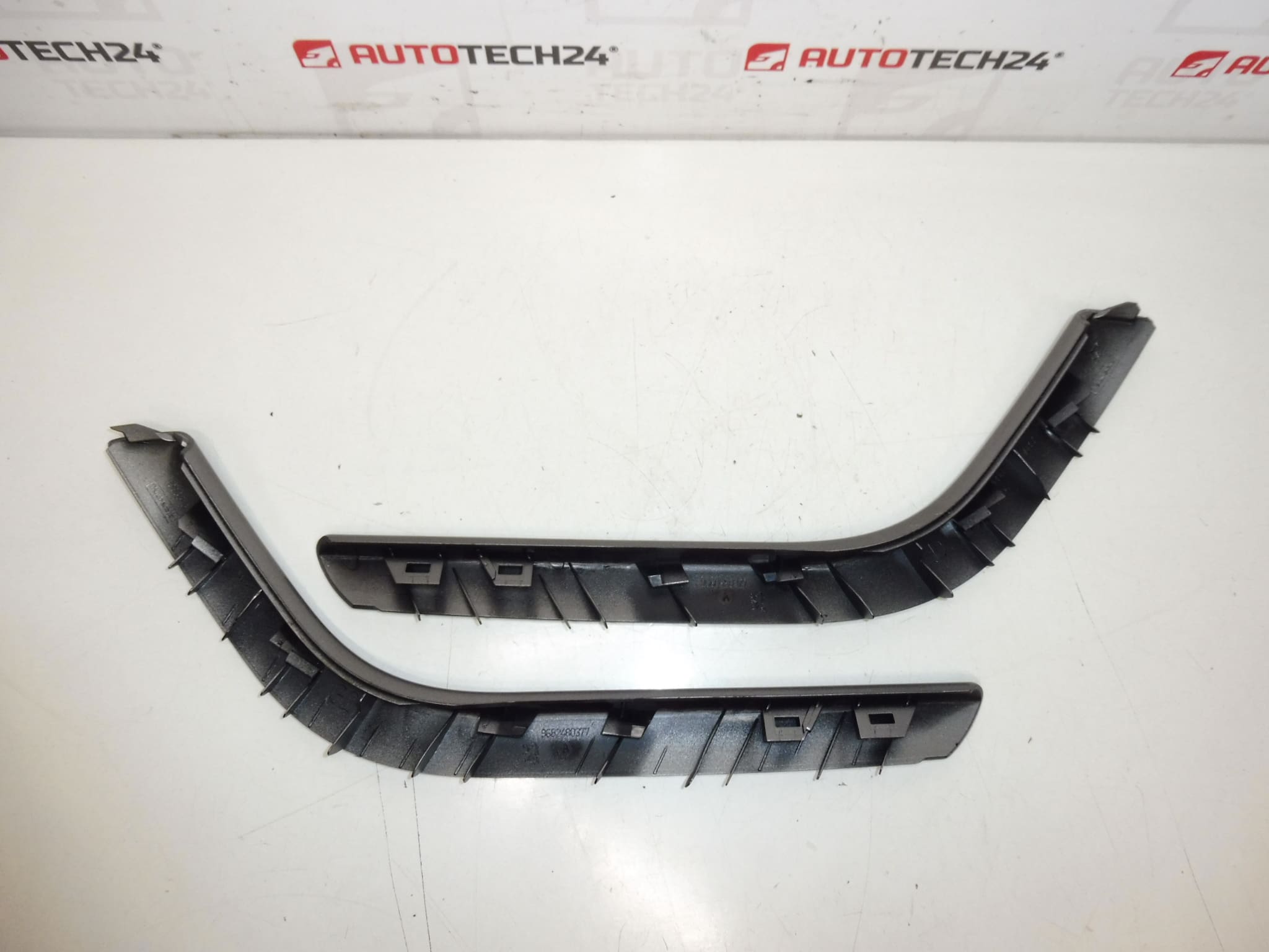 Set Decoratieve Deurklinkafdekkingen Peugeot 308 9660550377 9682480377 - Afbeelding 2