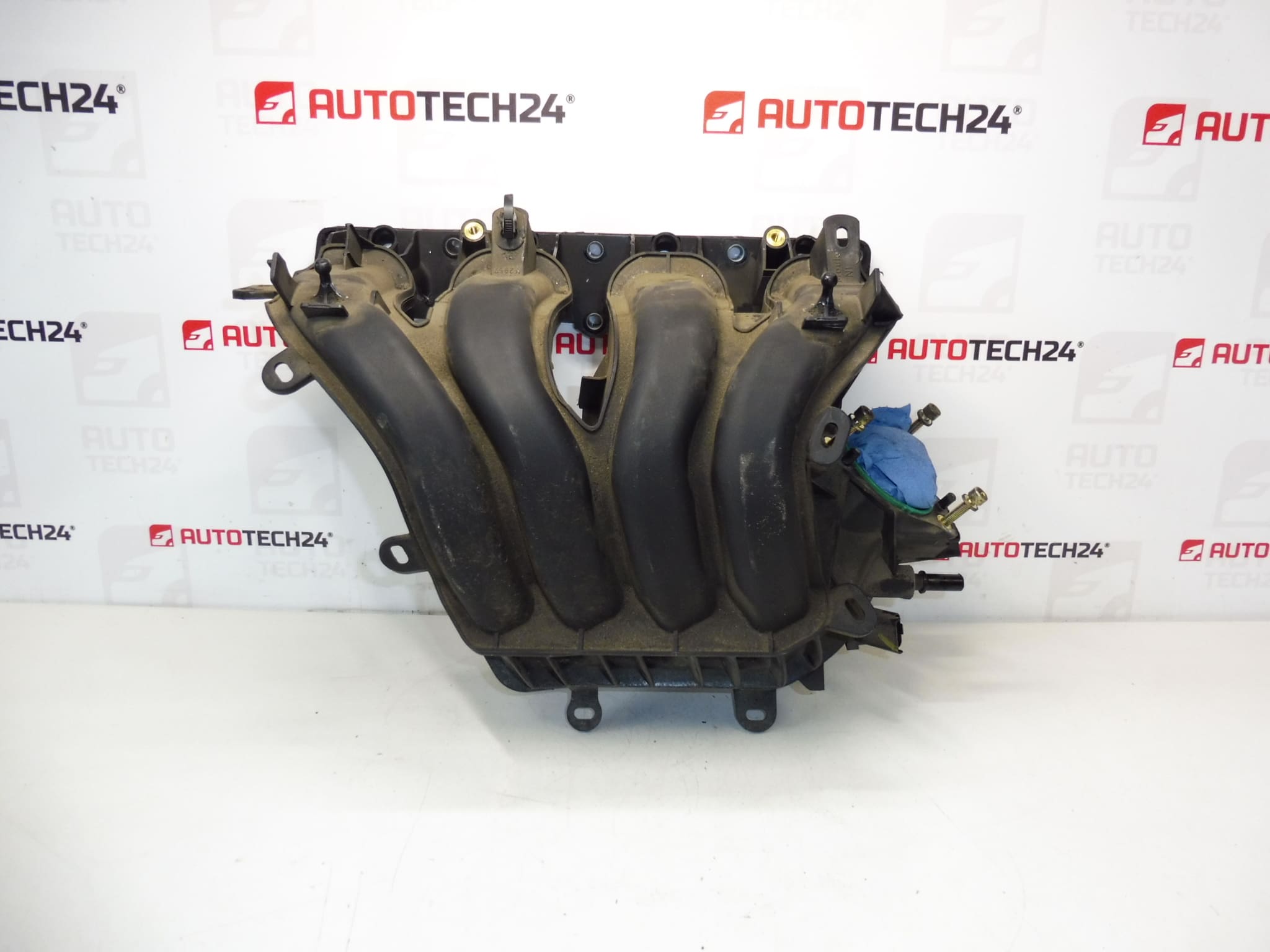 Luchtinlaat Citroën Peugeot 1.8 16V en 2.0 16V 83000km 9662401480 0361R0