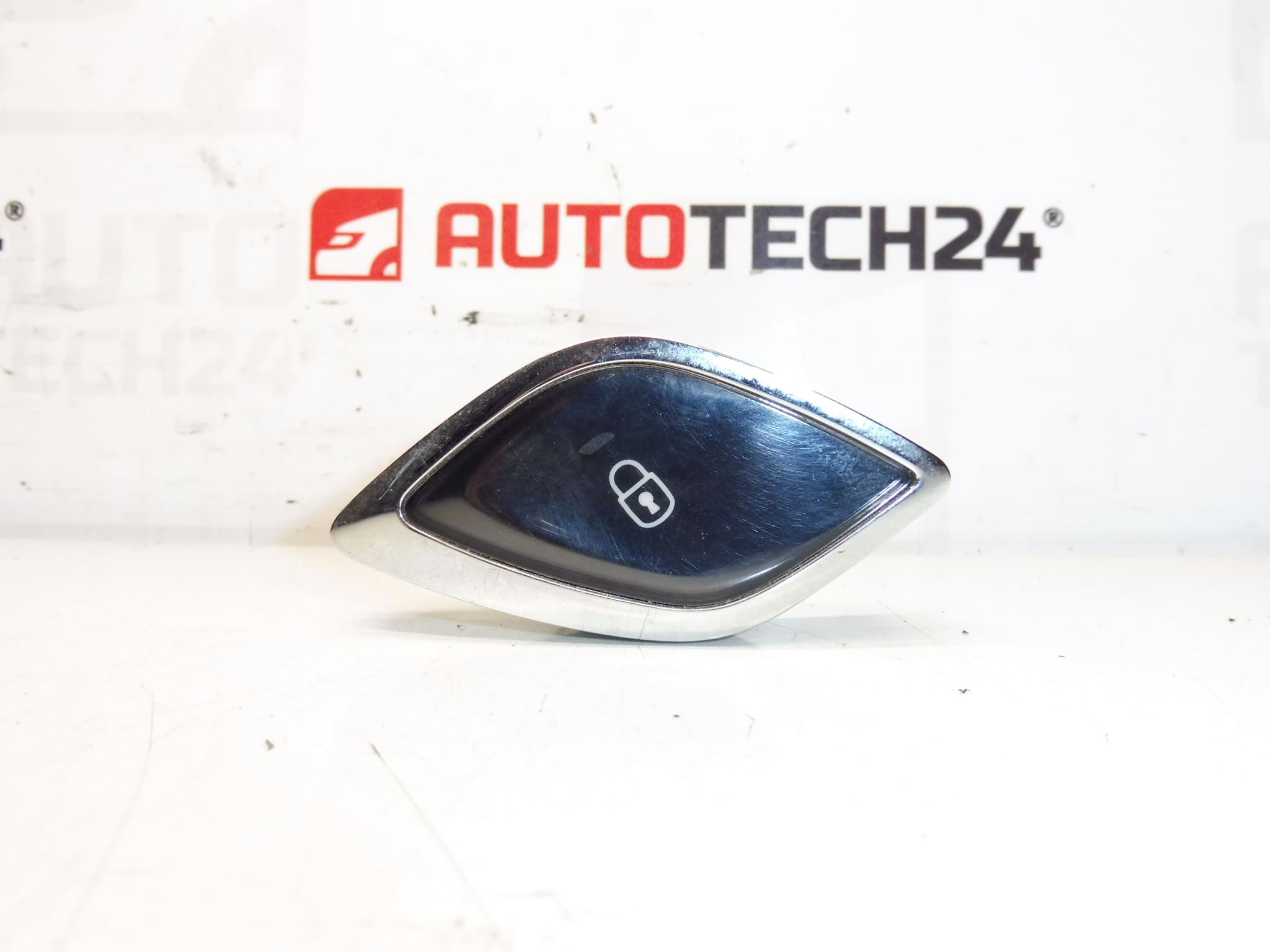 Centrale vergrendeling Citroën C3 II 96656596KR 6490et