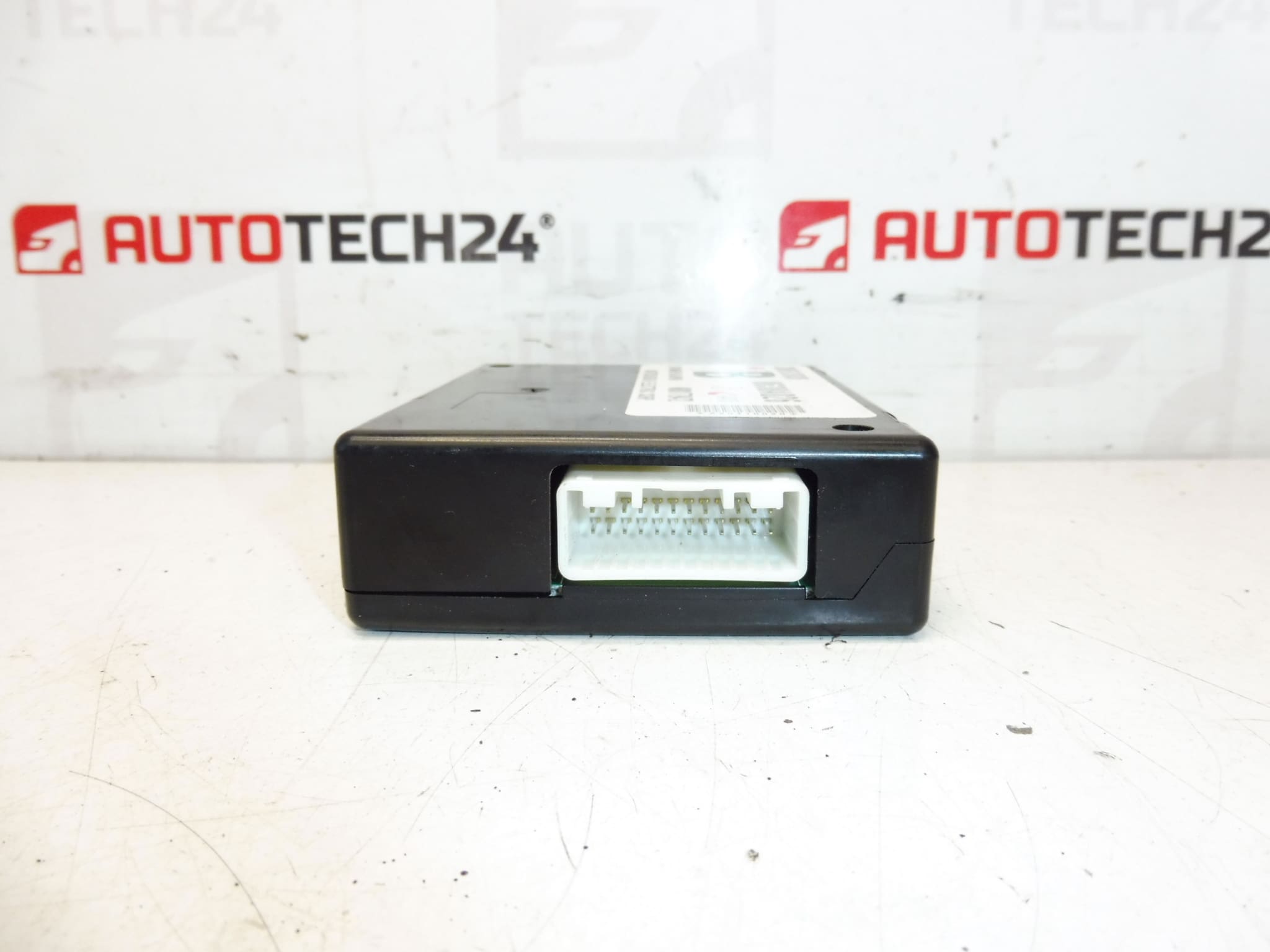 Parkeersensor eenheid Citroën C-Crosser Peugeot 4007 8638A026 6590LY - Afbeelding 2