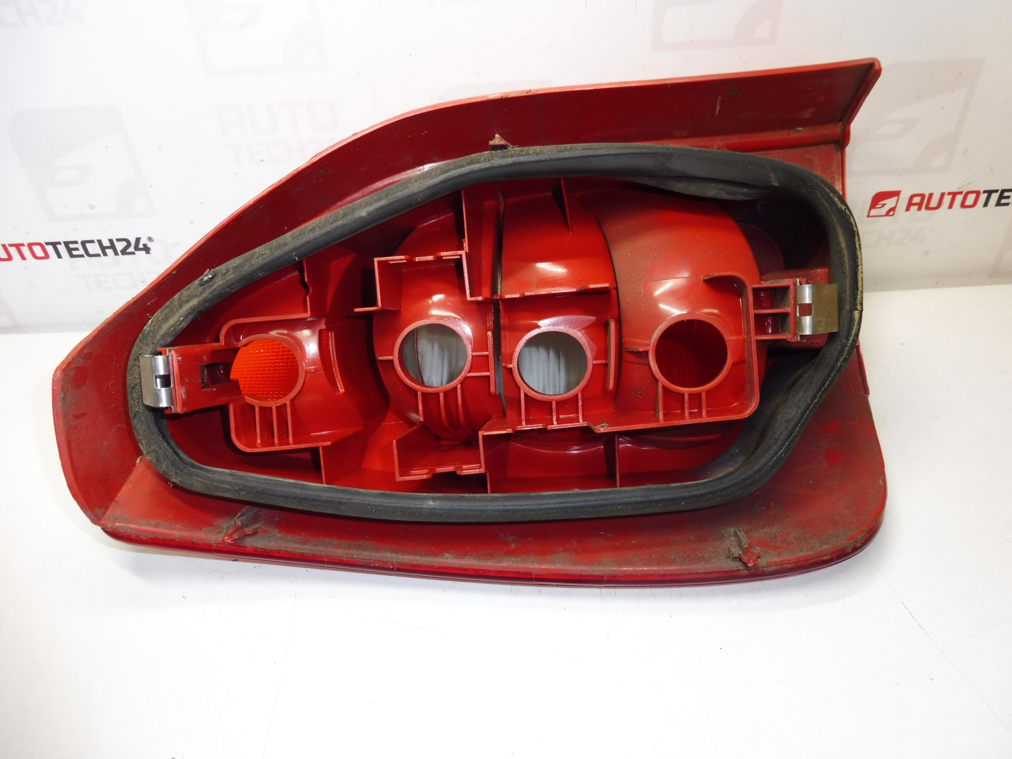 Achterlamp rechts Citroën Xsara Picasso t/m 04 9631563980 6351N0