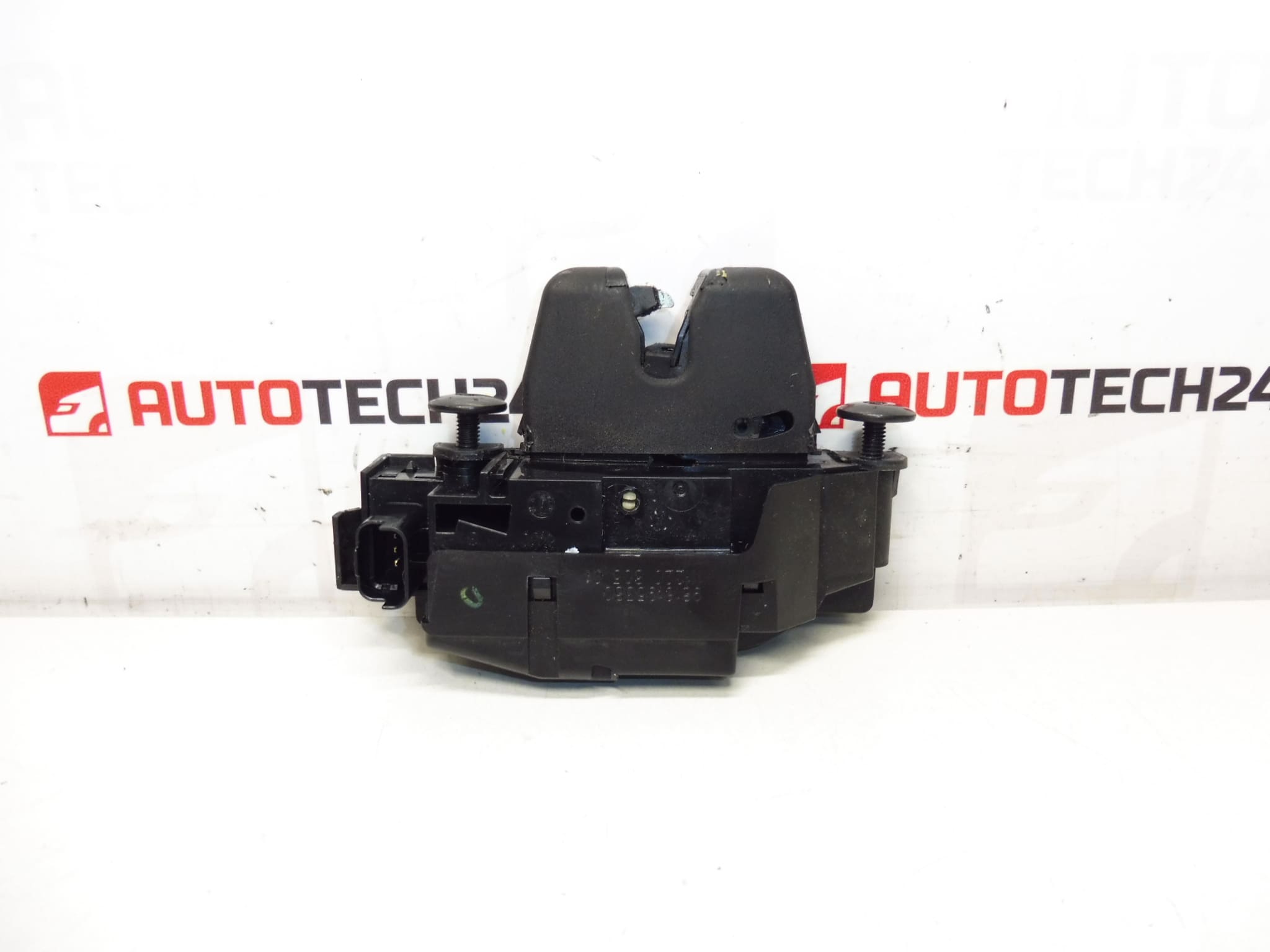 Citroen Peugeot achterklepslot 9816195380