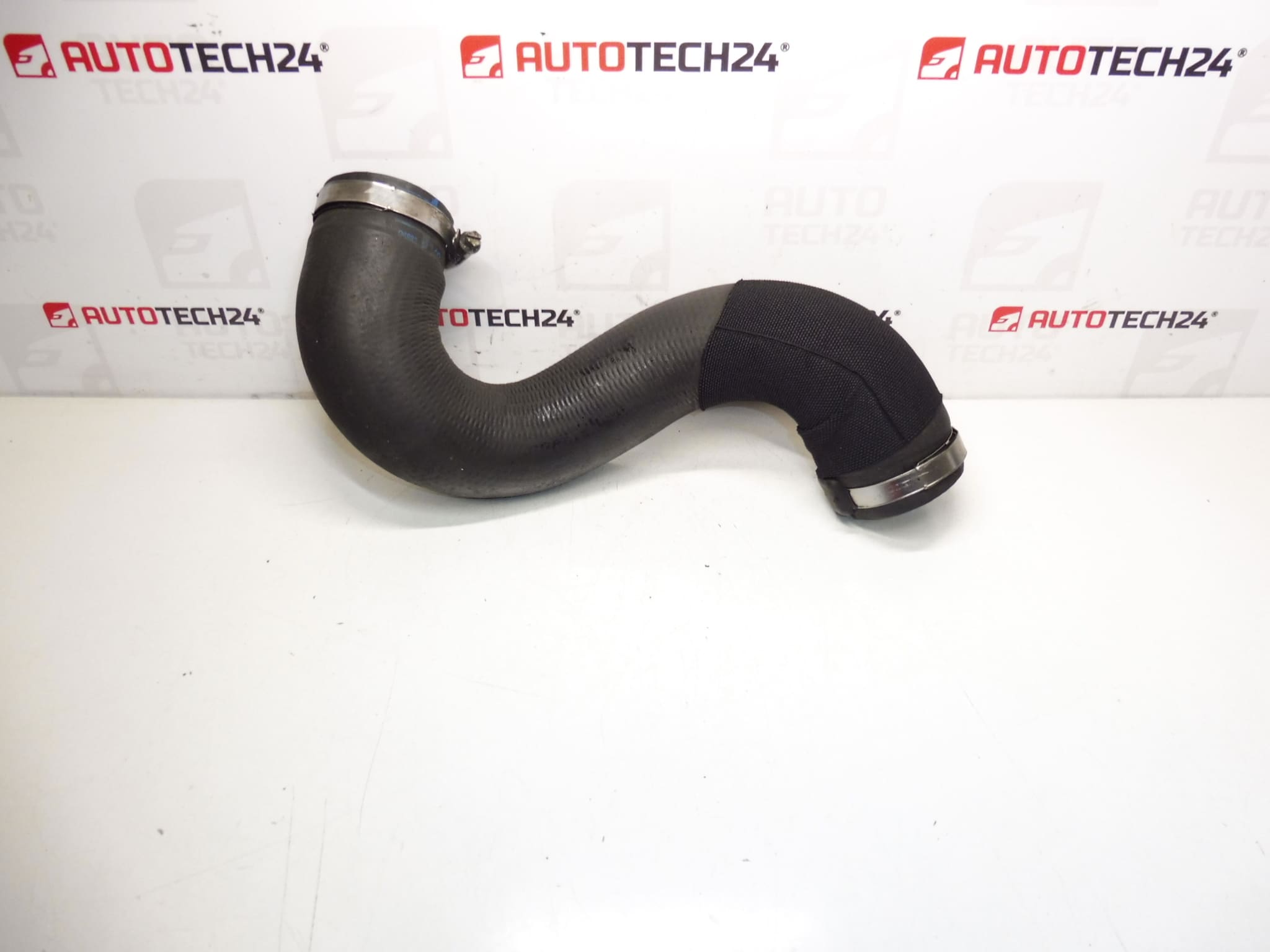 Luchtaansluiting Citroën Peugeot 2.0 HDI 0382NE