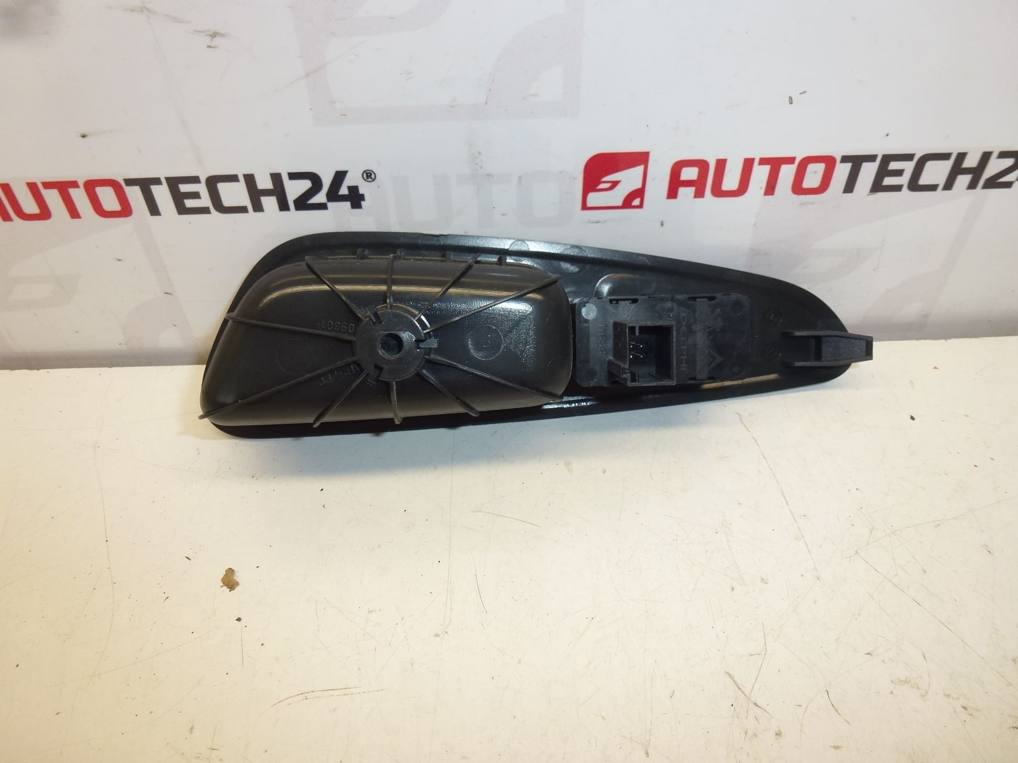 Peugeot 308 Raamschakelaar linksachter 96565185XT 649031 - Afbeelding 2