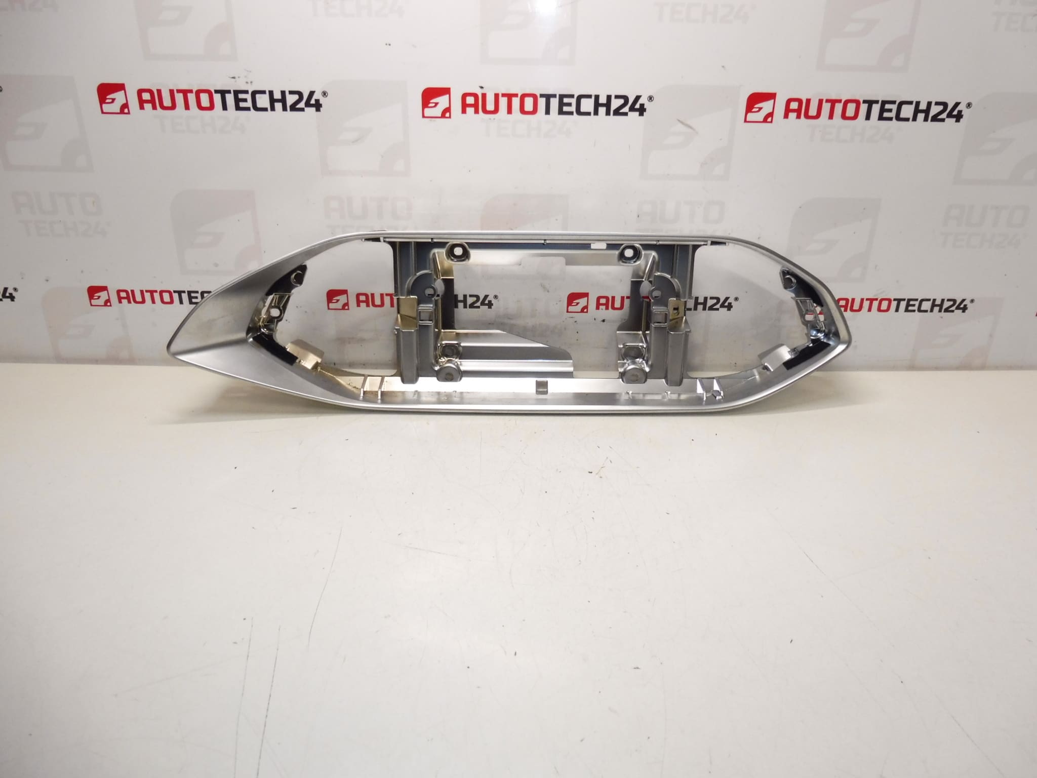 Peugeot 308 T9 Dashboardpaneel 98075499VV