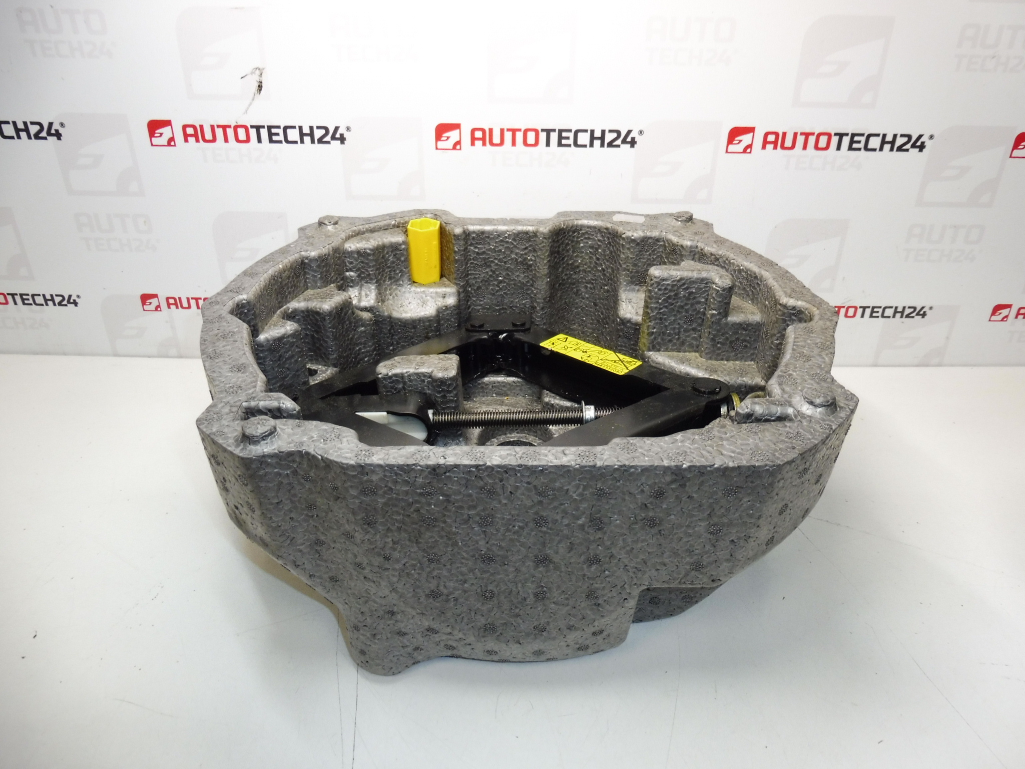 Hefboomgereedschap, wielsleutel, sleepoog Citroën C5 II 672599 6736C1 674414