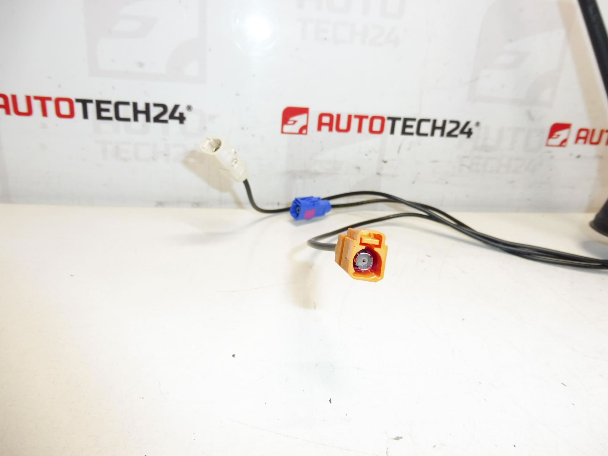 Antenne met GPS-staaf Citroën Peugeot 9819669580 9806305680 - Afbeelding 2