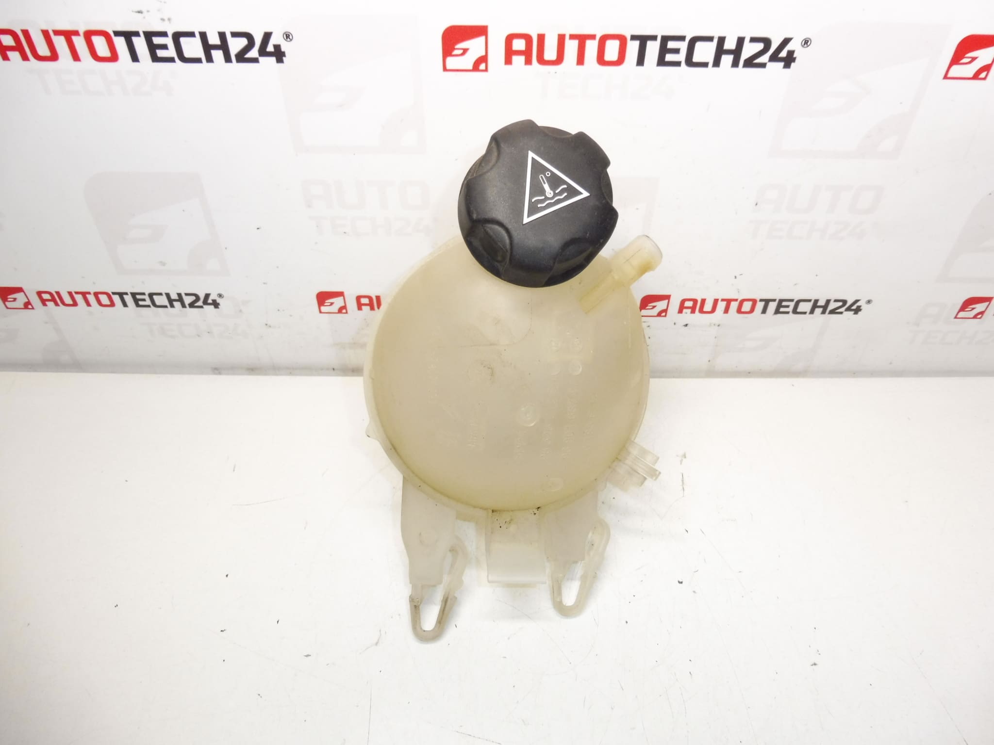 Expansietank Citroën Peugeot 9652621280 9680163780 9800777280