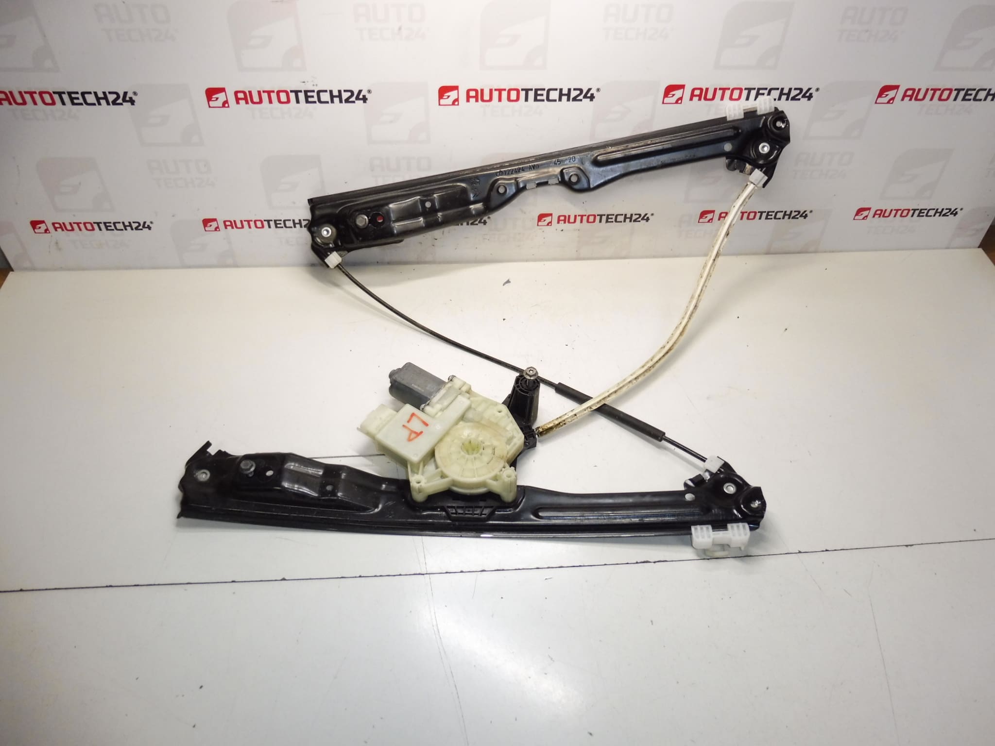 Peugeot 308 T9 trekmechanisme bestuurdersraam 9816273280