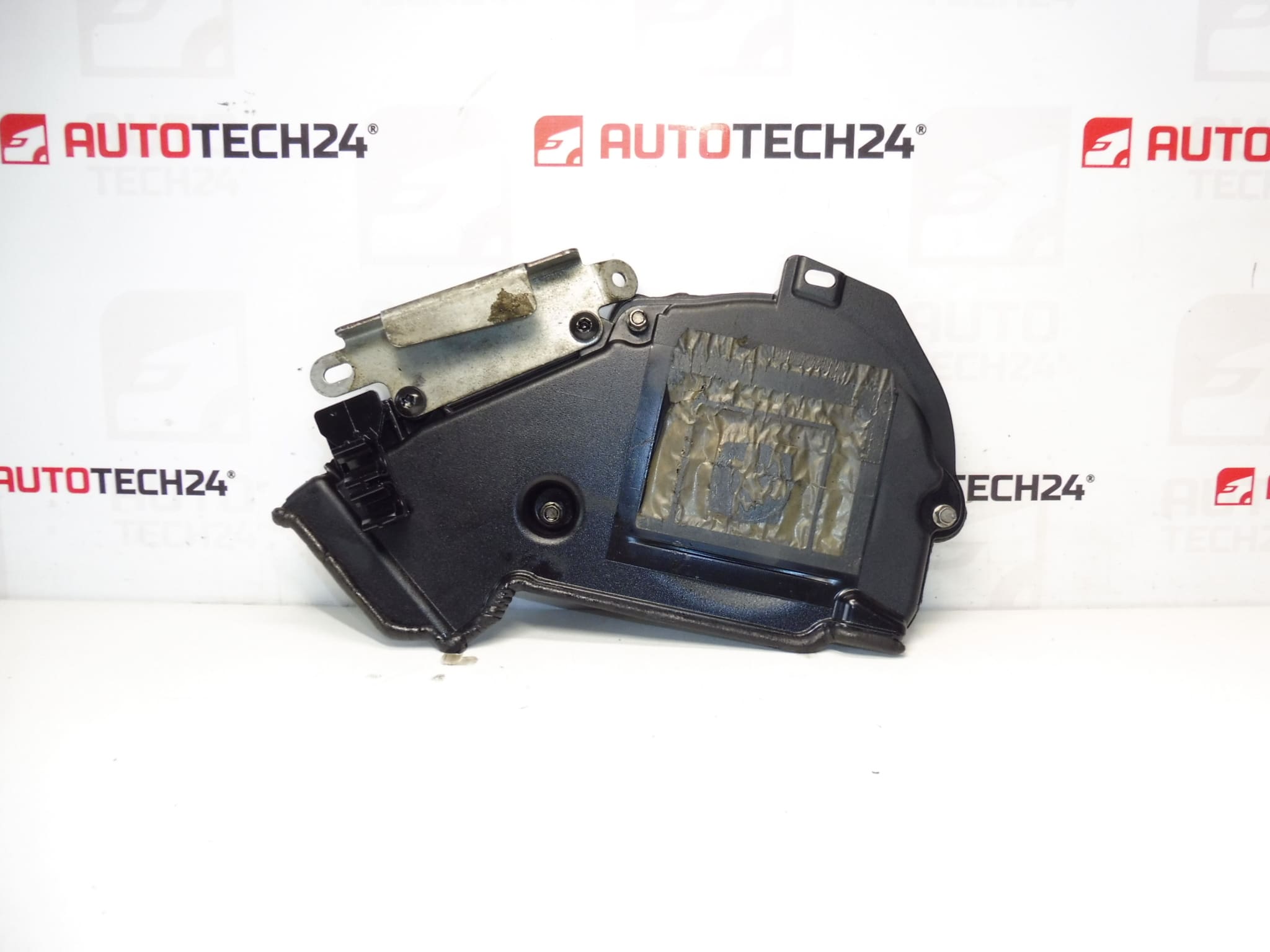 Distributiedeksel Citroën Peugeot 1.6 HDI 9684193080 0320AJ