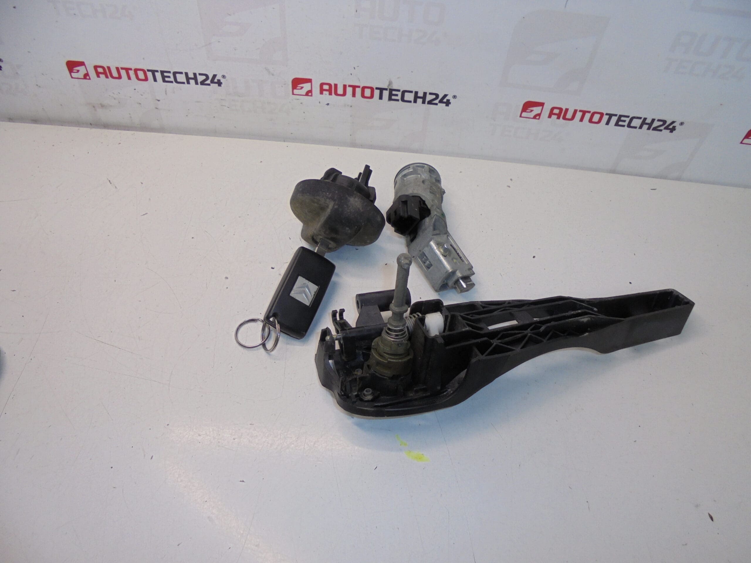 Sada Deursloten Citroën C2 C3 4162FP 4162EA