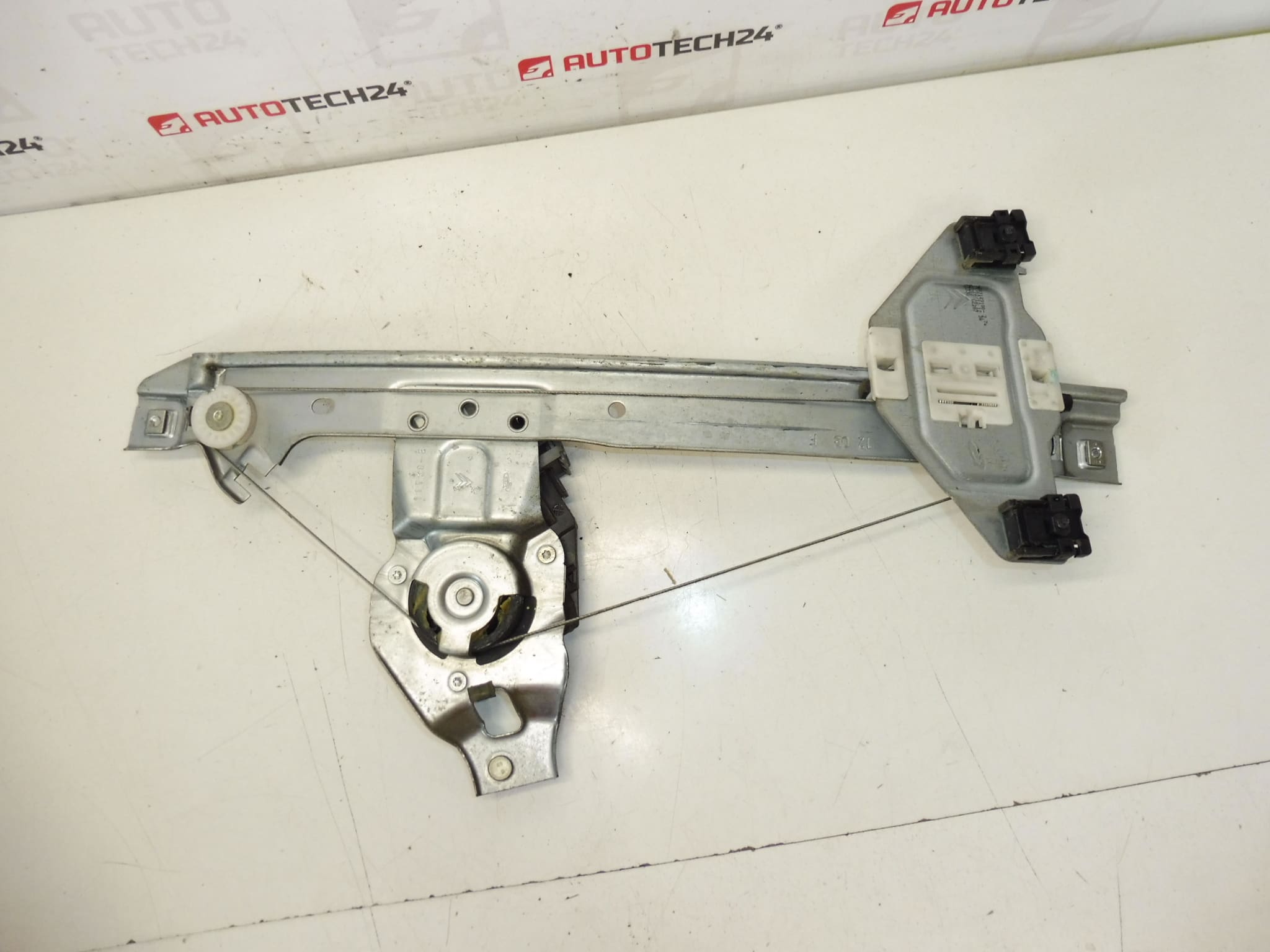 Elektrisch raammechanisme voor rechter achterdeur Citroën C3 II A51 9224G3 - Afbeelding 2