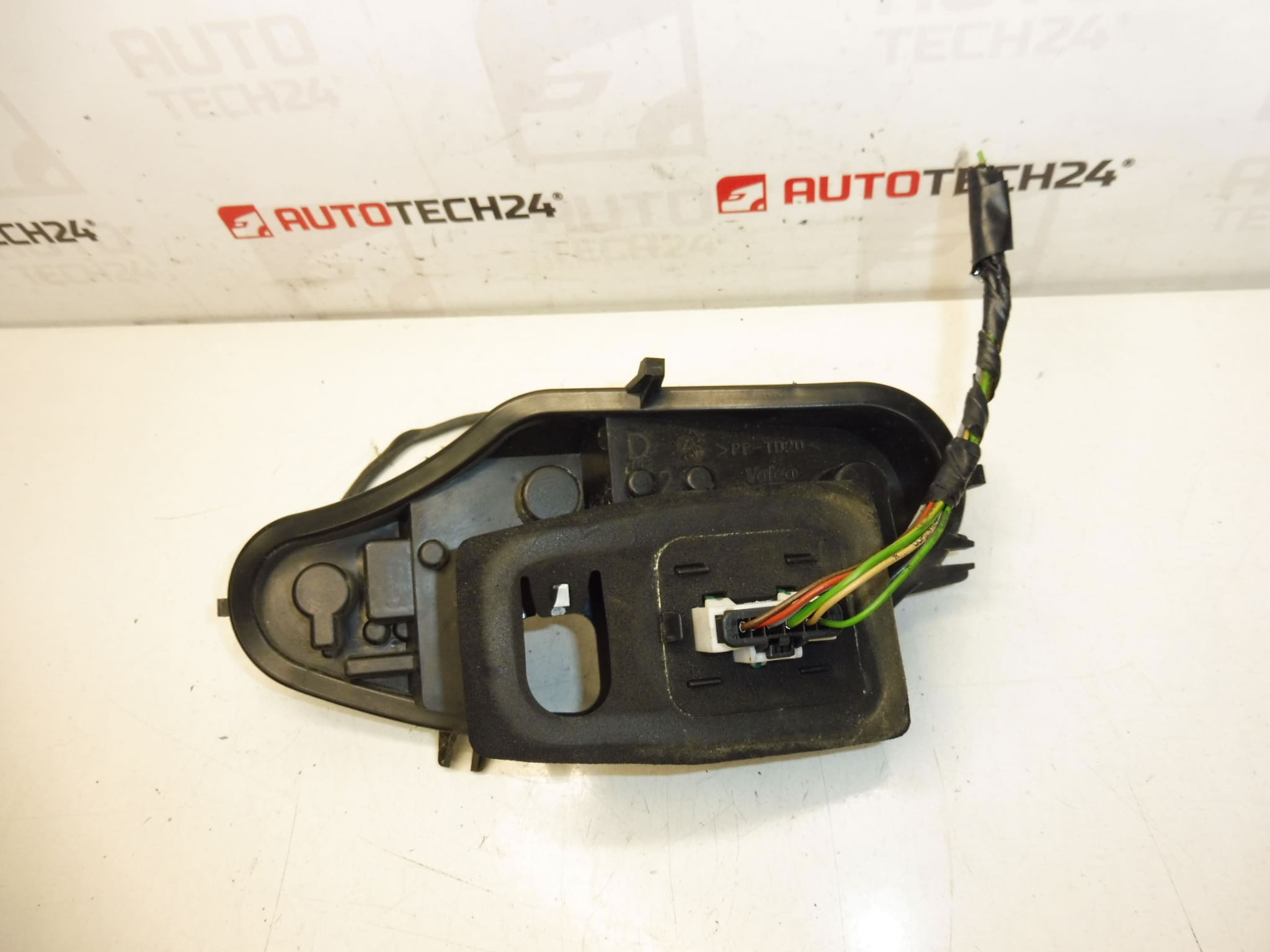 Lampvoetspatbord rechter achter Citroën C3 II 6351KQ - Afbeelding 2