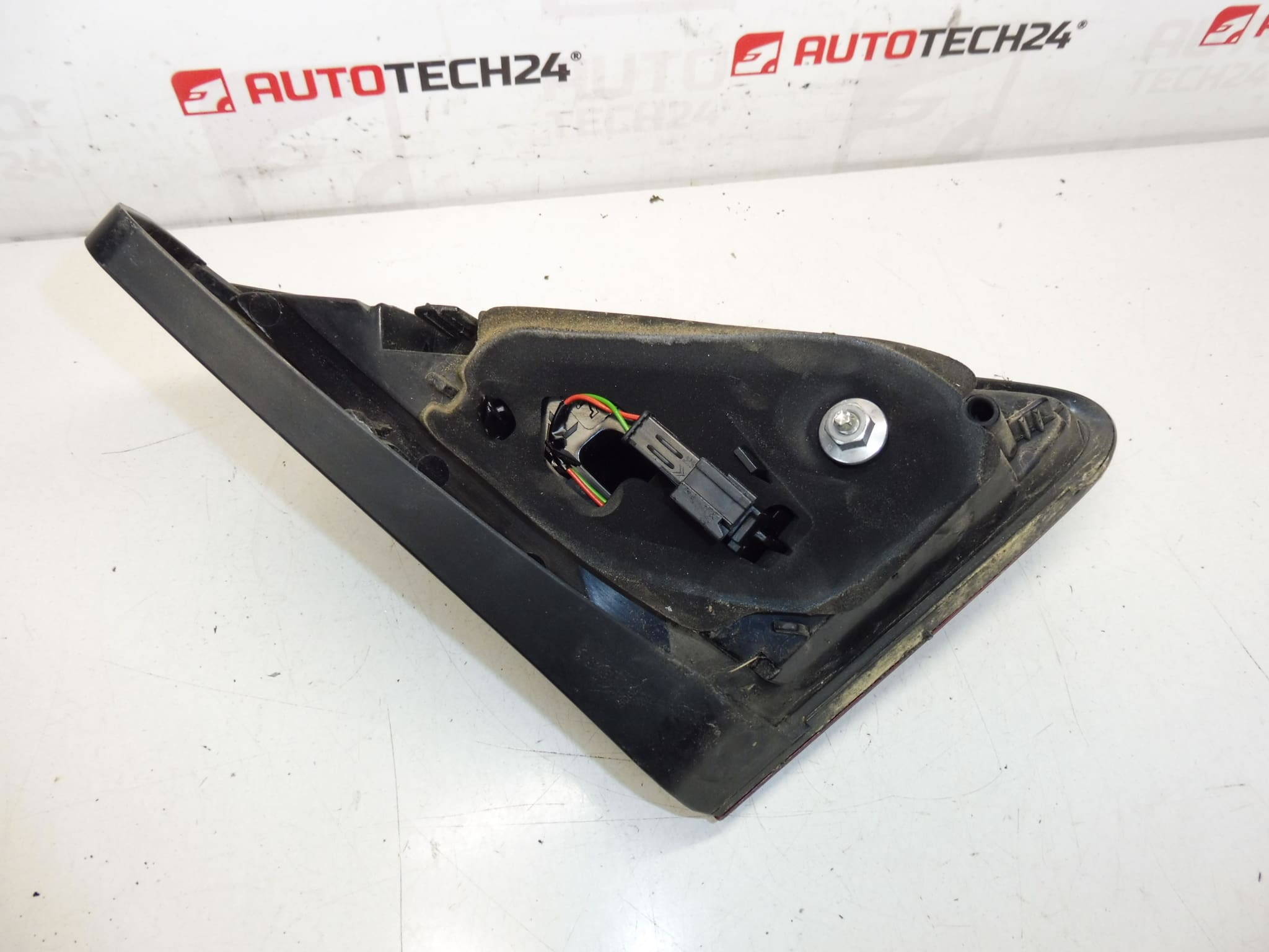 Peugeot 3008 deksel koplamp rechtsachter 9805511280 - Afbeelding 2