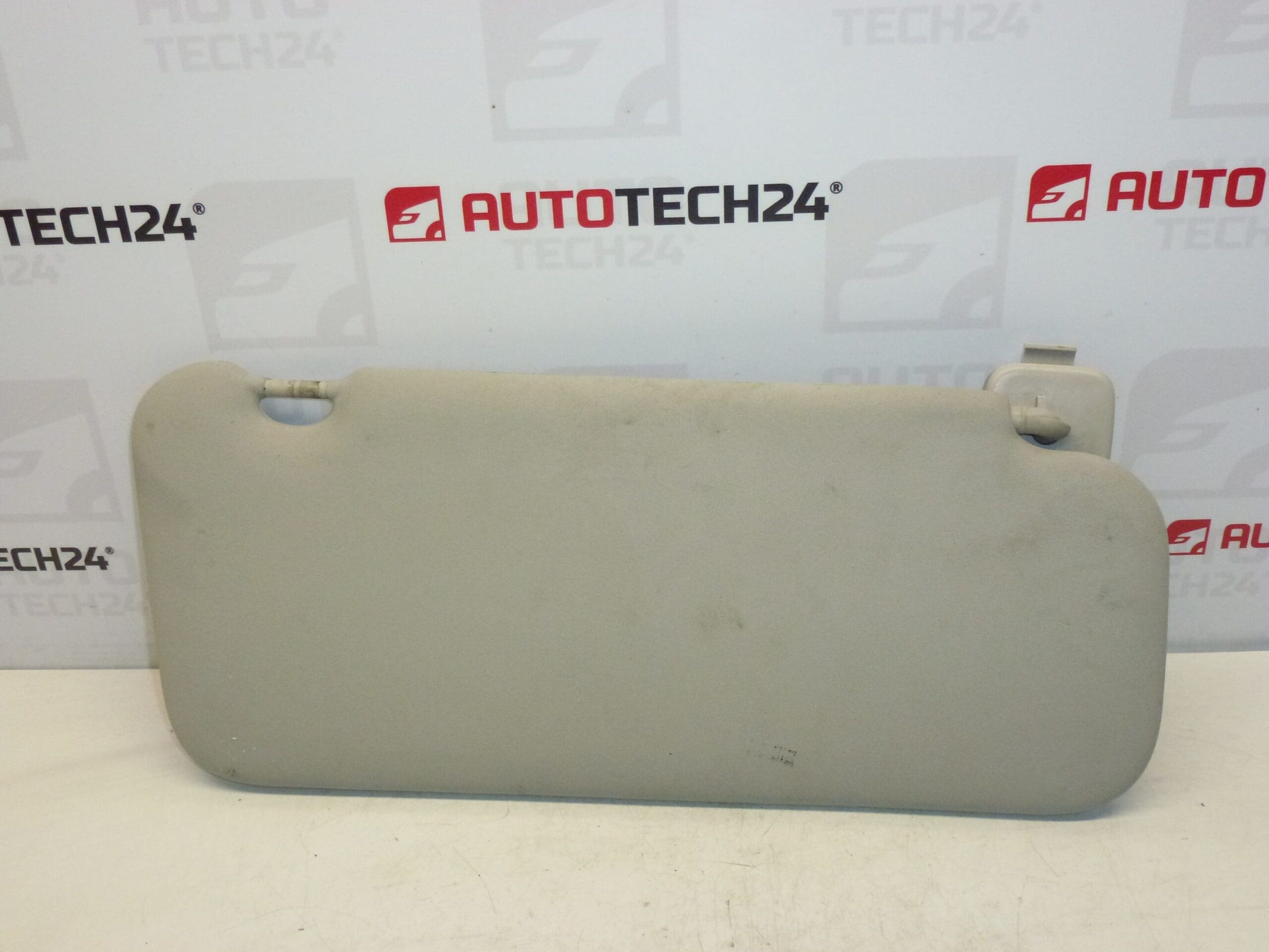 Peugeot 407 bestuurderszonneklep links 8143NZ