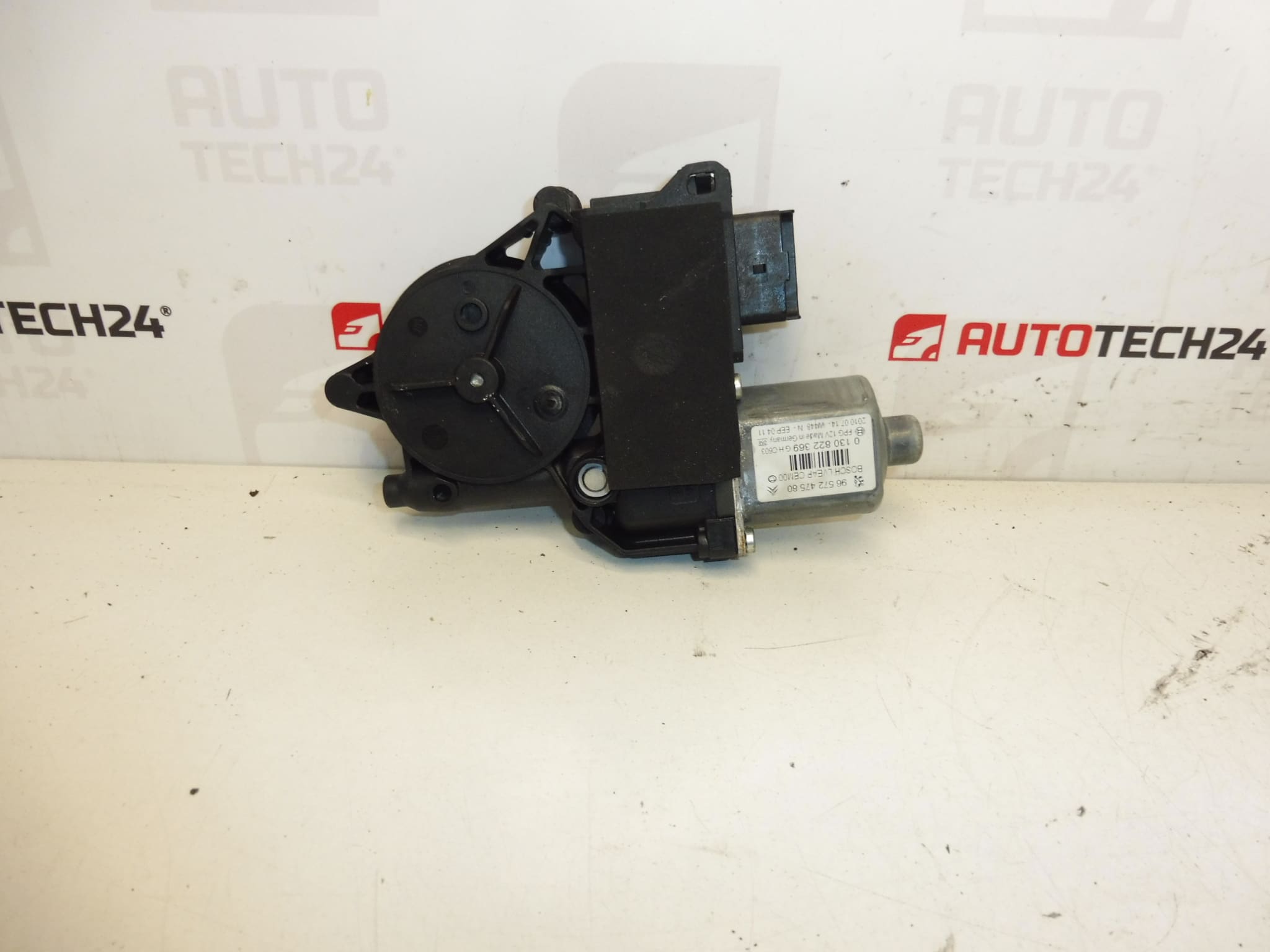 Motormotor voor het Dalen van het Rechterraam Peugeot 308 9657247580 9222CW