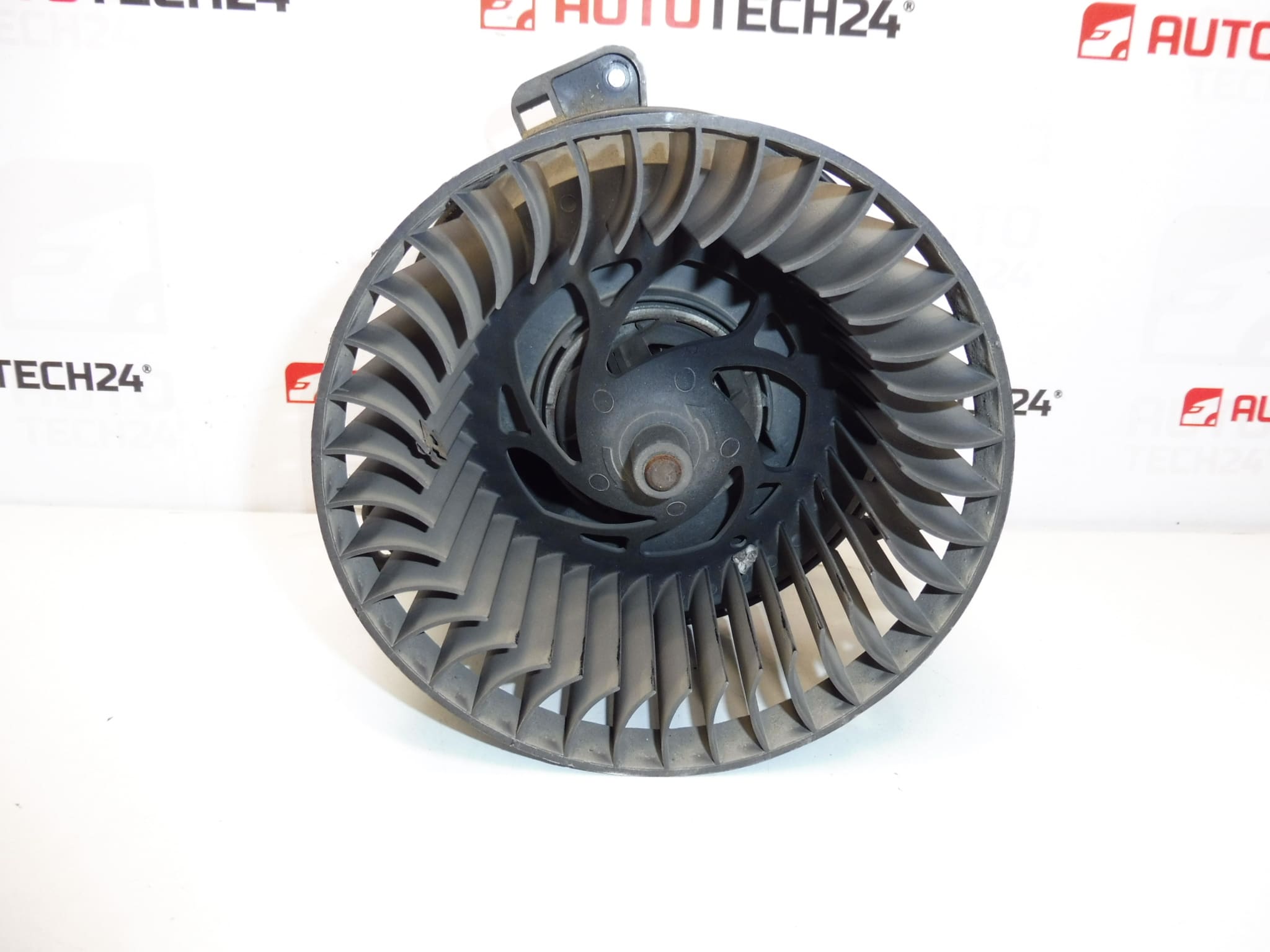 Kachelventilator Citroën Peugeot 030666P 6441R4