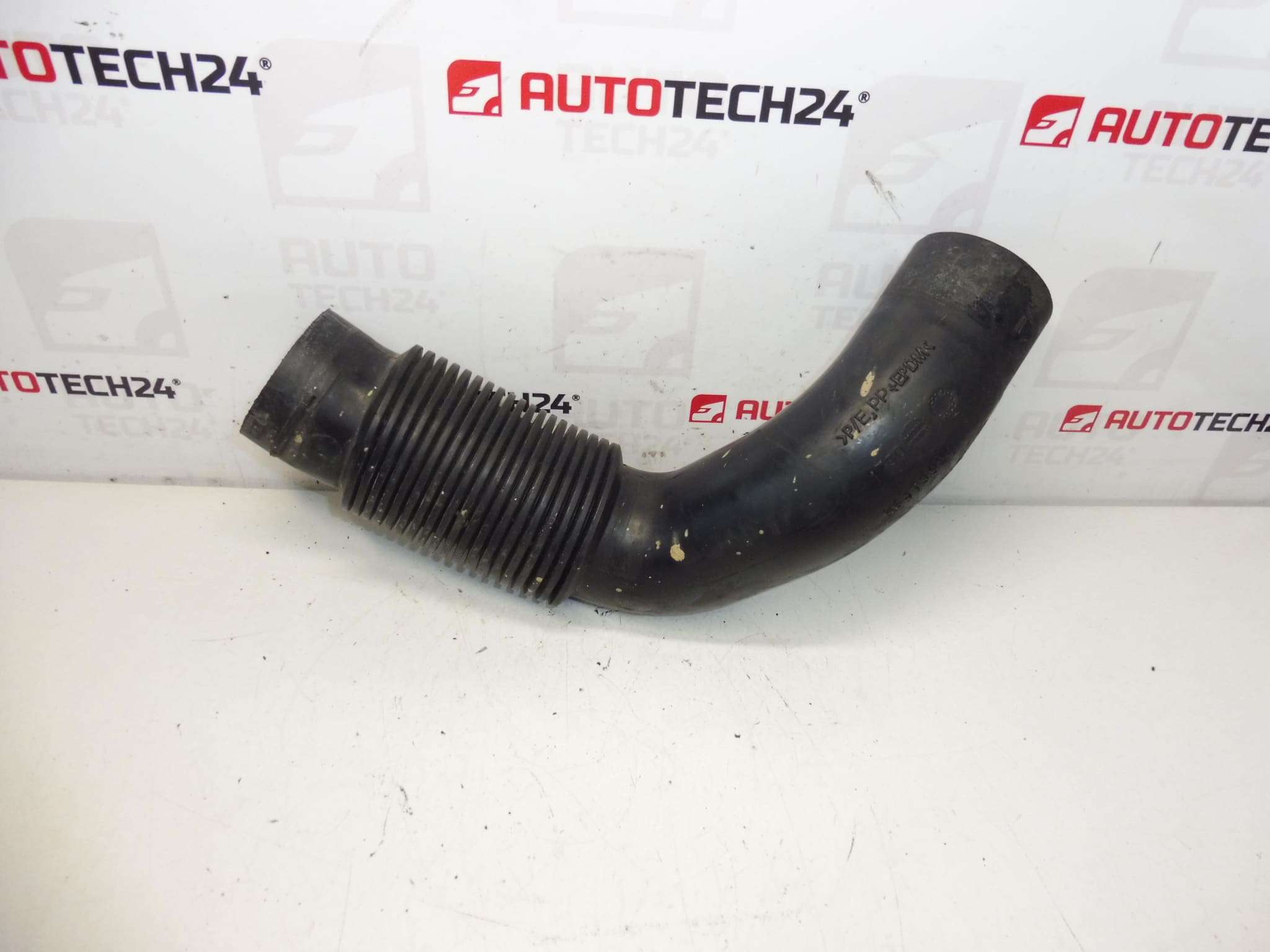Inlaatmondstuk 1.6 HDI Citroën Peugeot 9647392480 143451